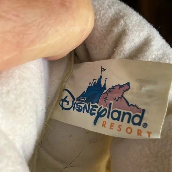 Disneyland Resorts Iconic Mickey Mouse Hand Glove - Picture 5 of 7